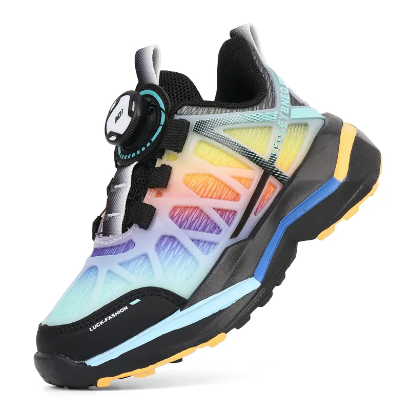 Calzado deportivo de moda para exteriores para niños y niñas.