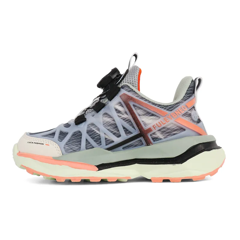 Calzado deportivo de moda para exteriores para niños y niñas.